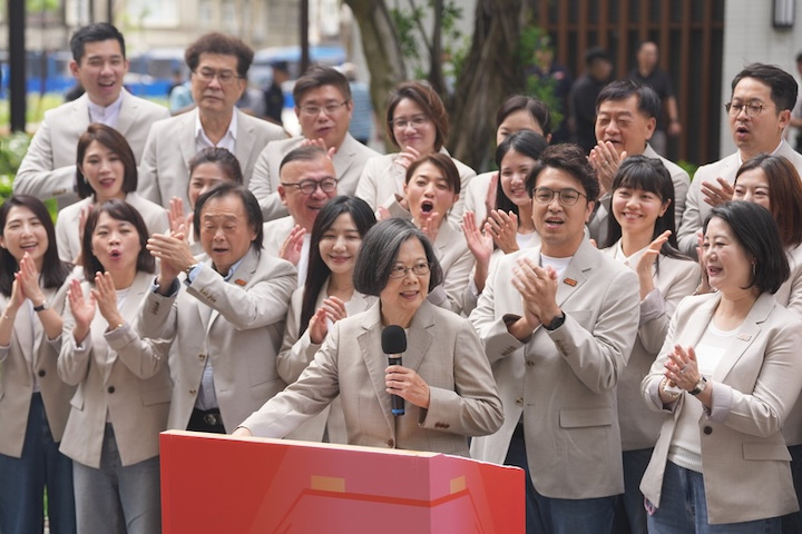 李艷秋點名藍綠「家後變家變」！蔡英文成民進黨另一顆太陽　賴清德恐氣到內傷