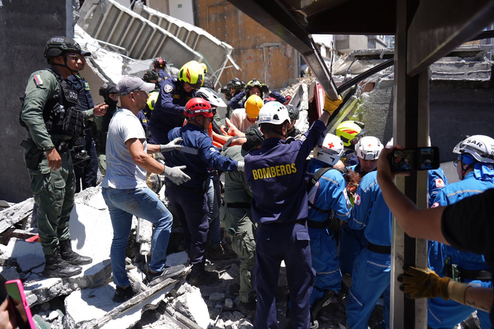 世紀強震近5千人死傷　哥倫比亞總統致電川普籲暫停徵收關稅