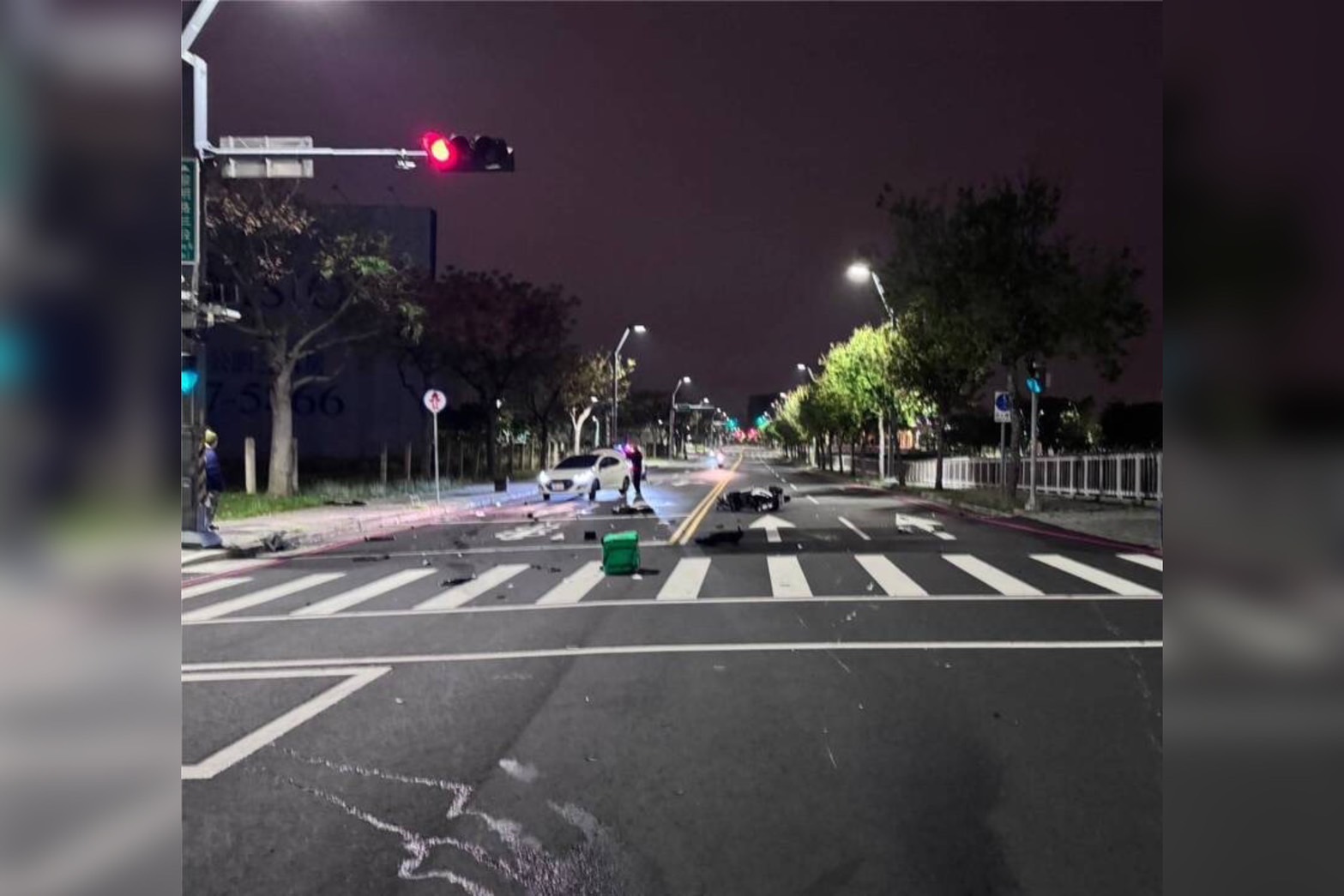 台中市西屯區3月8日發生一起死亡車禍，一名擔任外送員的陳姓大學生遭到無照、酒駕且闖紅燈的吳姓男子撞擊，送醫搶救後不治。圖/中央社