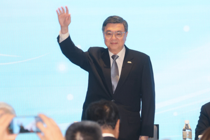 張景森批卓揆拒執行財劃法「邏輯矛盾」　周玉蔻補刀：賴卓腦子不清