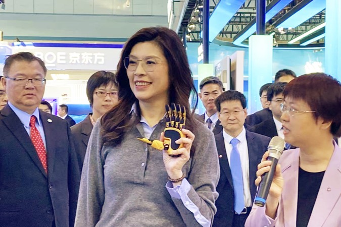 申請訪陸經費來自民主基金會　尹乃菁：國民黨合法申請