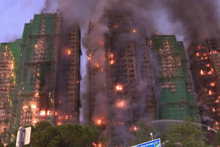 狂燒一夜釀44死！香港創60年來最慘烈火災　賴清德發文哀悼、祈福