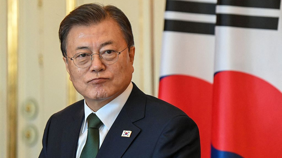 圖為韓國前總統文在寅在2021年8月15日南韓光復76周年時發表祝辭。2022年卸任後3年遭起訴，對韓政局將帶來影響。圖／取自上觀新聞
