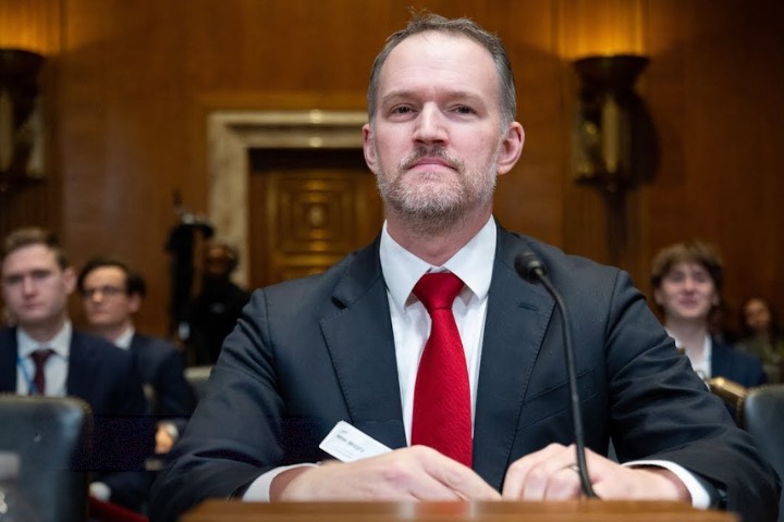 白宮稱中國年底前要採買1200萬噸大豆　美貿易代表改口延後了