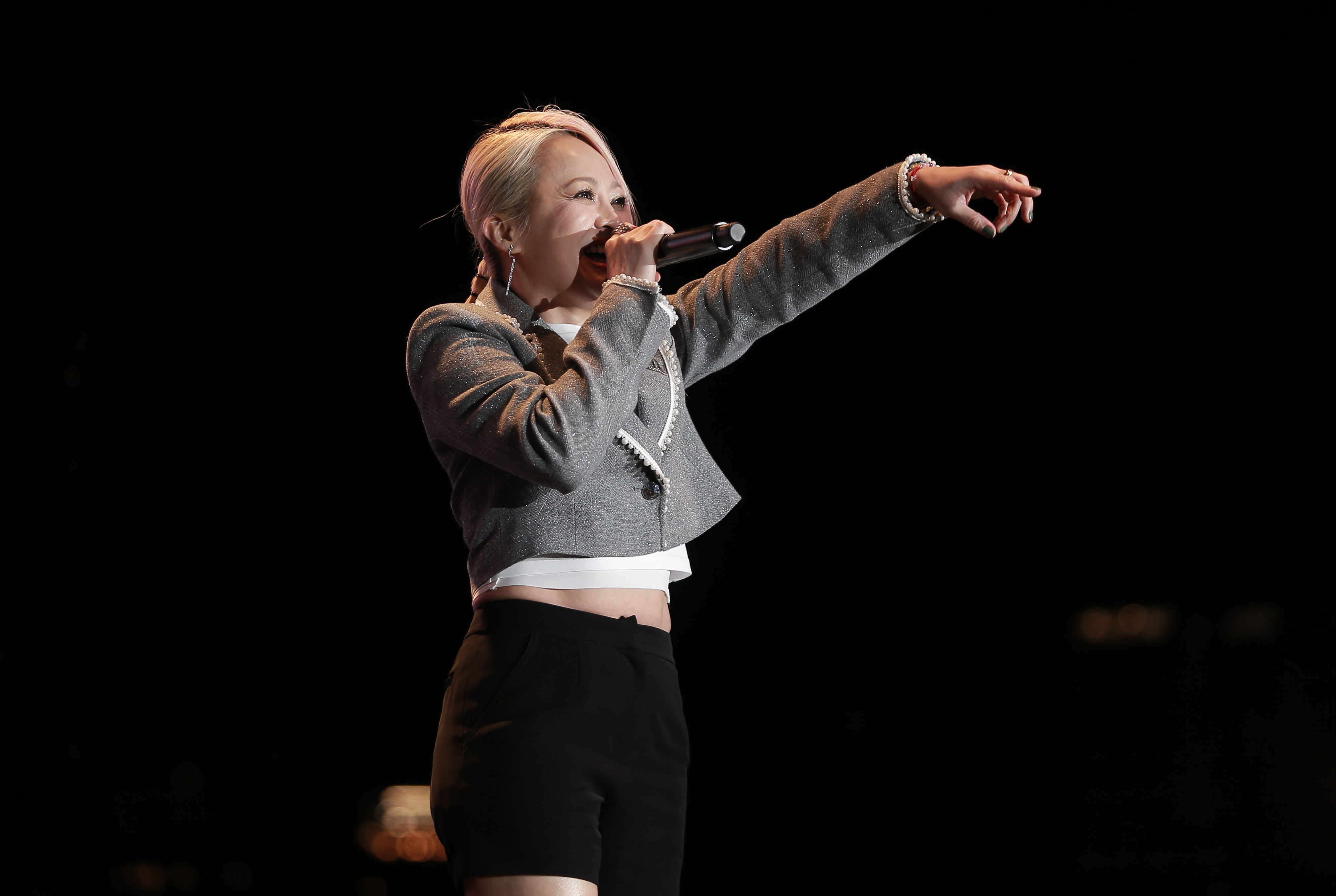 戴愛玲基隆開唱現場徵美食團  吉力吉撈能打也能唱