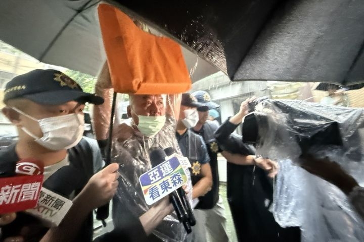 計程車衝撞北檢大門！運將拒絕10萬元交保　遭聲押