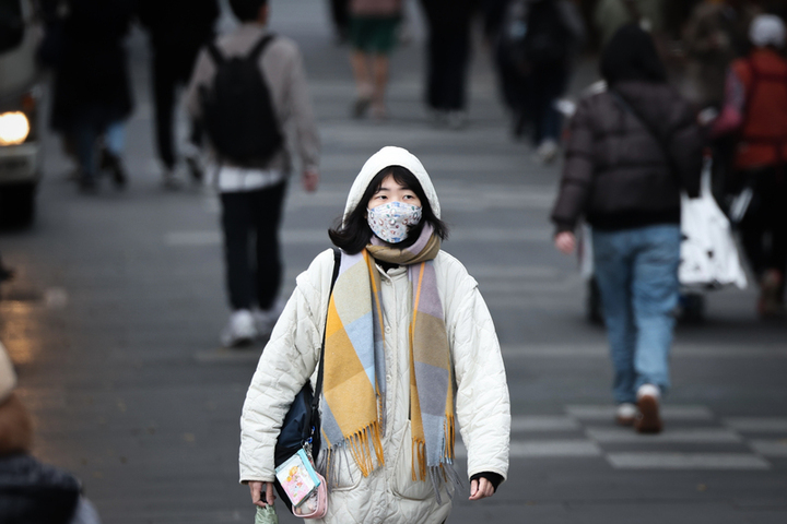 強烈大陸冷氣團發威　台南以北15縣市低溫特報、北北基防局部大雨