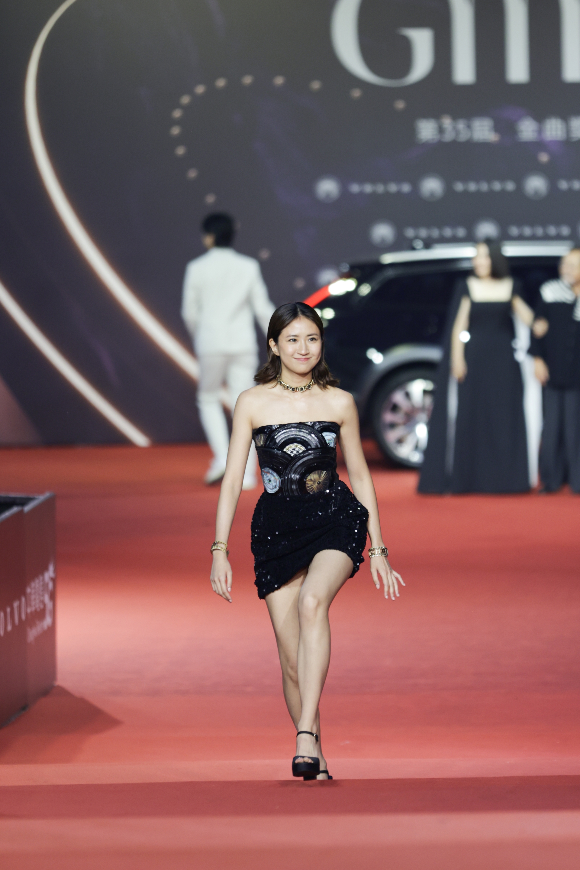 入圍最佳華語女歌手的9m88。圖/台視提供