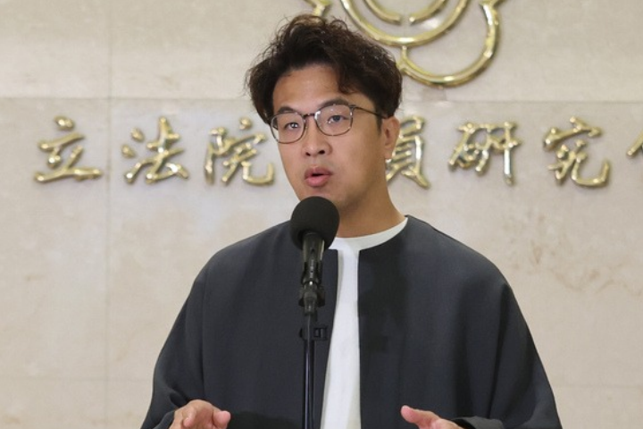 黃士修破解「洋流」話術！批沈伯洋認知作戰：比毒品更可怕