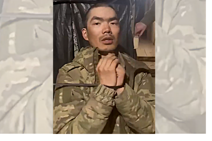 澤倫斯基在貼文中附上一段據稱為其中一名中國戰俘的影片。圖/翻攝自Volodymyr Zelenskyy / Володимир Зеленський@ZelenskyyUa