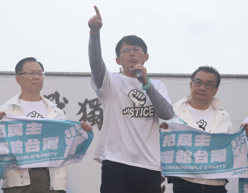 【梅花評論】賴總統 別又轉題!