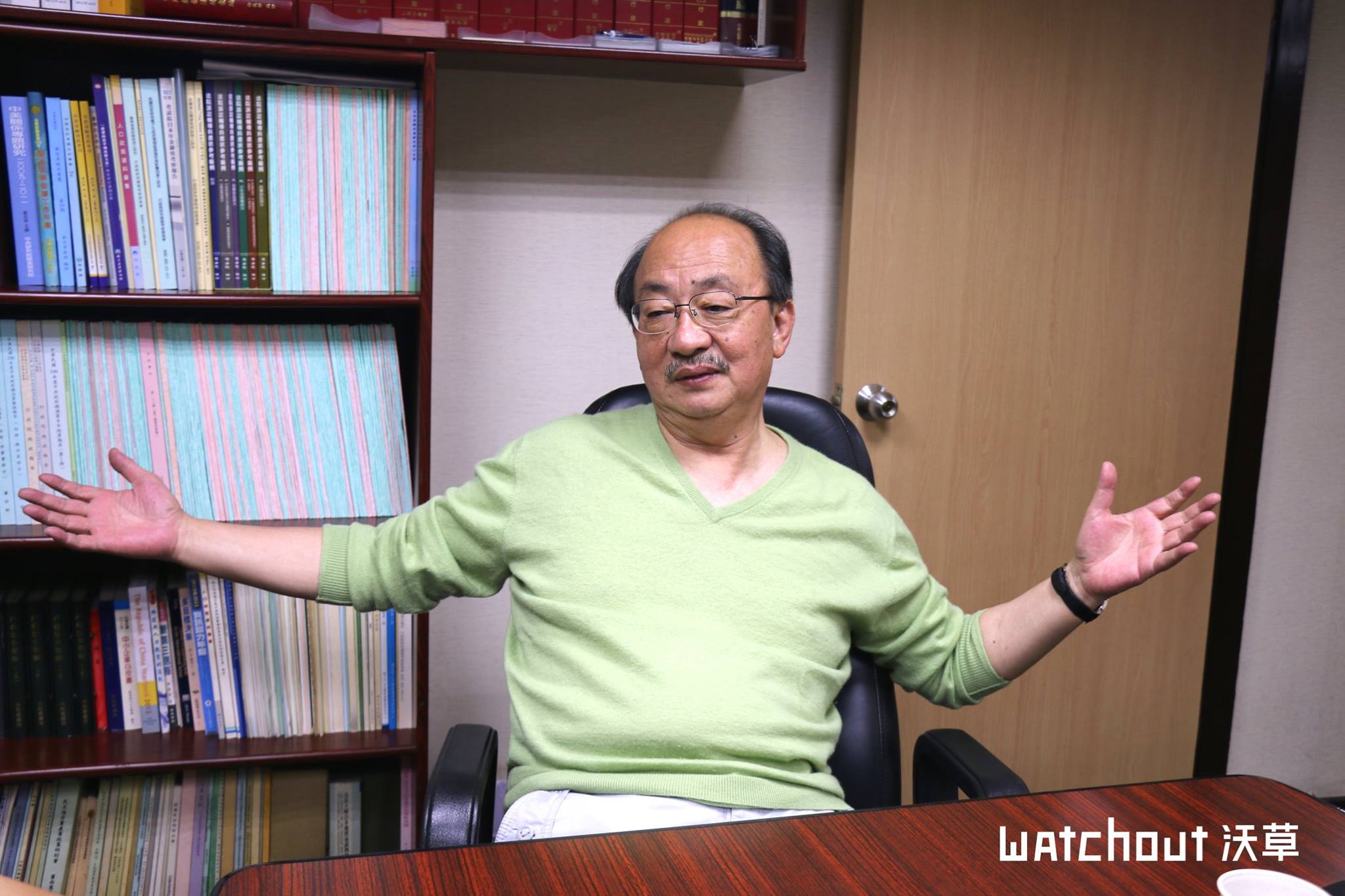 民眾黨團拋出國會改革4主張，並邀請藍綠正副院長候選人至民眾黨團閉門會議，民進黨團總召柯建銘對此反譏，民眾黨了無新意，拾人牙慧。圖/翻攝柯建銘臉書