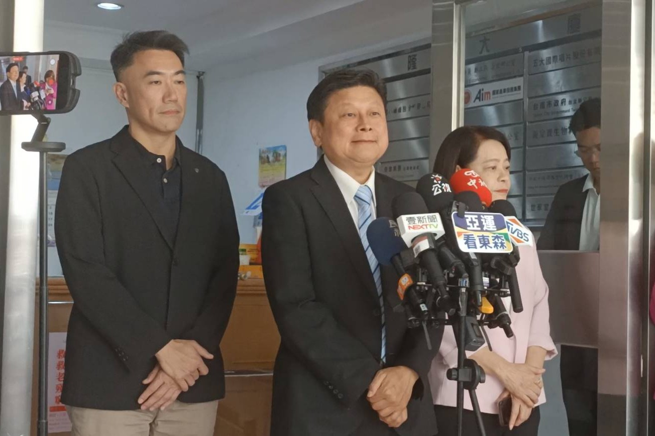 【快訊】回應韓國瑜之怒　傅崐萁快閃記者會10字回應