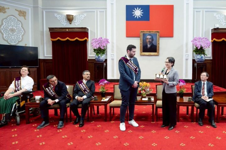 全球熱愛生命獎章得主齊聚台北 與副總統蕭美琴分享生命正能量