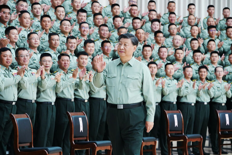 圖為中共中央軍委主席習近平2023年7月視察解放軍第78集團軍照片。圖／取自新華社