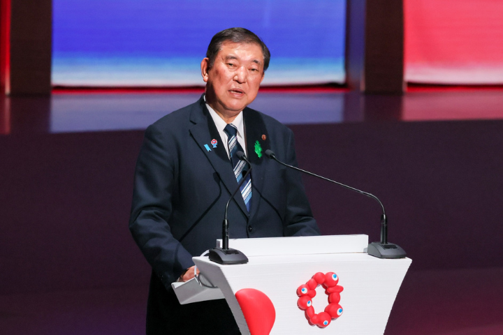 日本首相石破茂先前親上節目，對川普關稅政策進行反擊。圖/取自首相官邸臉書