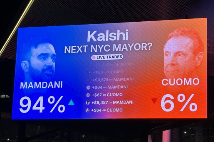 【紐約市長選舉】川普發動棄保呼籲票投古莫　威脅若曼達尼當選將砍聯邦資金