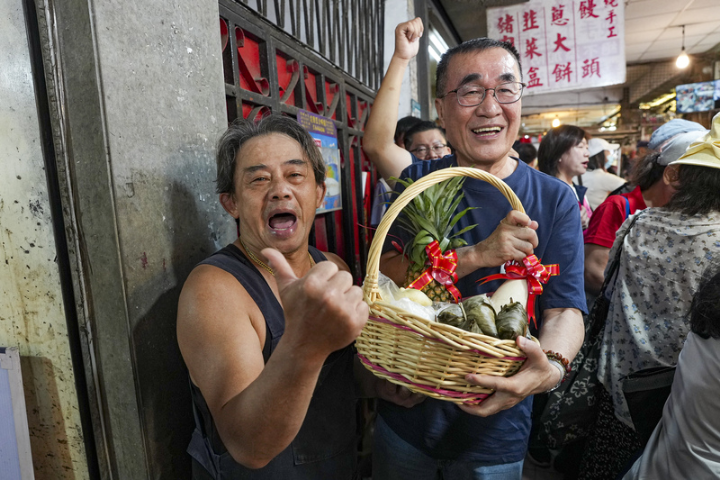 孫文學校第二波新北選情：李四川51.31%仍領先、蘇巧慧48.69%　差距縮至2.61個百分點