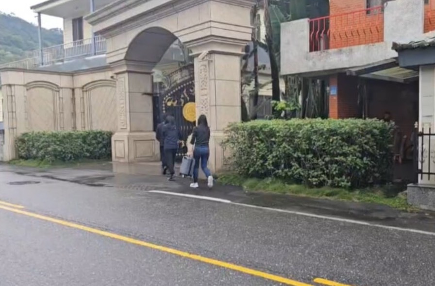 北檢於今年3月間搜索了藍委傅崐萁的管家李慶隆在花蓮的居所。圖/中央社（讀者提供）
