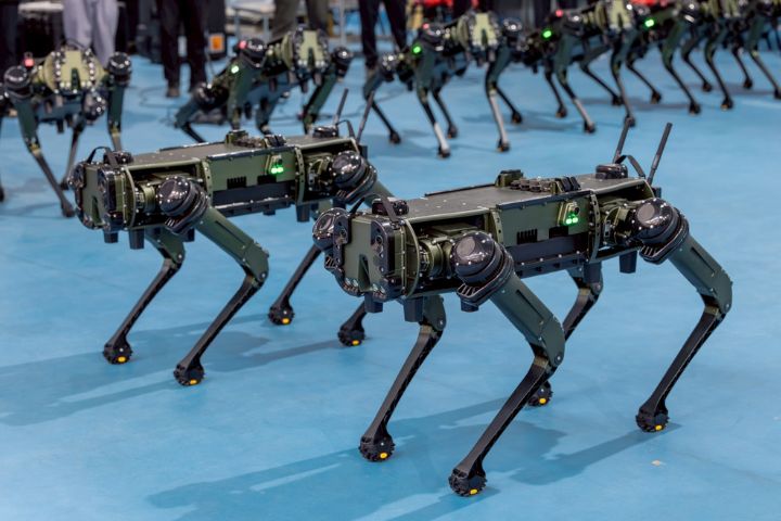 國軍瞄準未來戰場！陸軍啟動機器狗測試　AI武裝化可望改變地面作戰