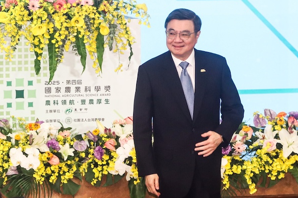 憲政僵局逼出政治豪賭？游盈隆點名這兩人　三大誘因浮現倒閣變數