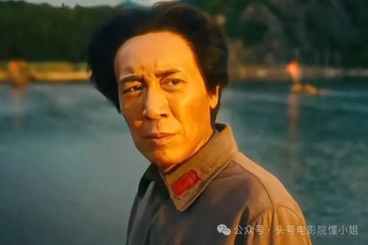 誰比較像？央視官宣：于和偉接棒唐國強　扮演毛澤東