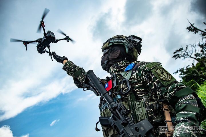 國軍部隊明年起2年內，完成採購48750架無人機。圖/取自軍聞社