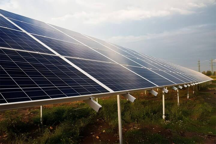 憂北京趁機癱瘓電網　川普政府草擬禁令鎖定中國太陽能逆變器