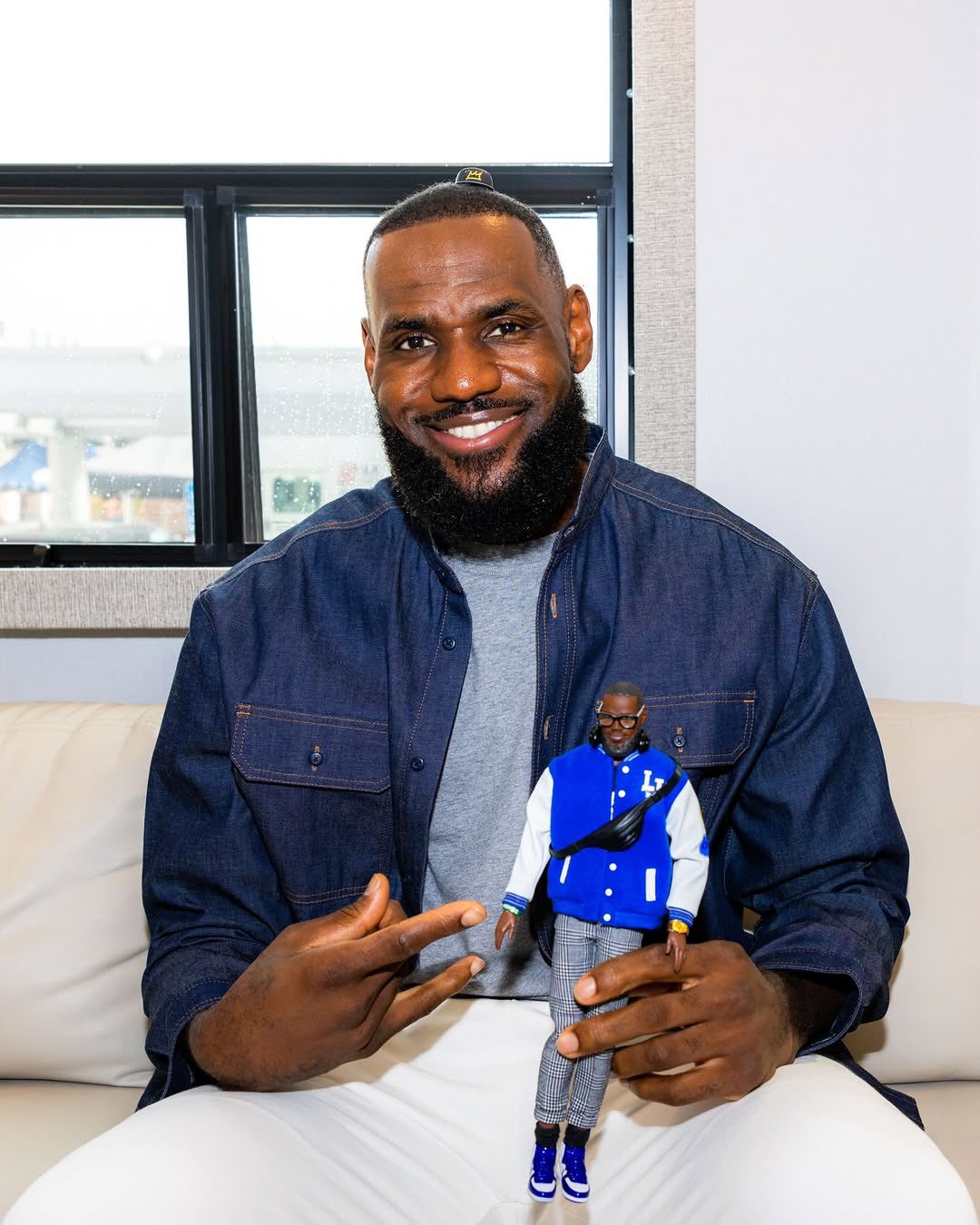 NBA球星詹皇的「芭比娃娃」。圖／取自 Pop Base X