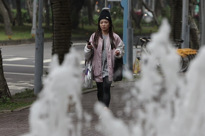 冷氣團及輻射冷卻夾擊　17縣市防10度以下低溫