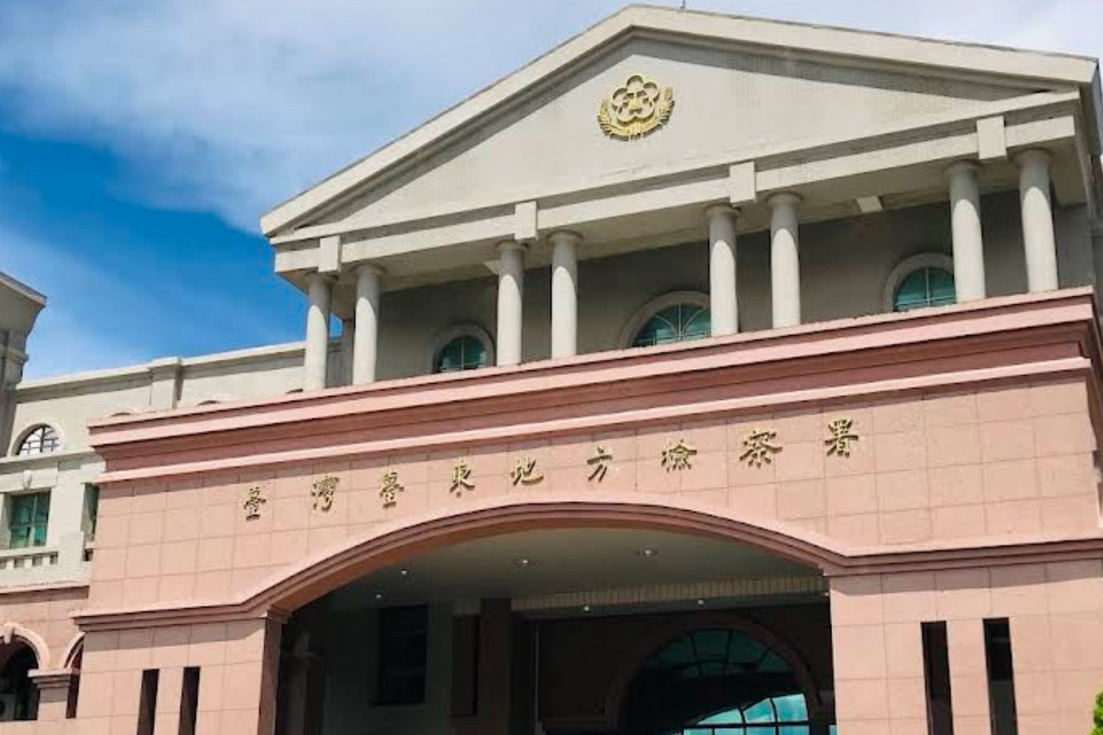 國民黨籍台東縣議員王姷力日前被控涉嫌利用親友詐領議員公費助理費，台東地檢署17日偵查終結，正式依違反《貪污治罪條例》等罪嫌將王姷力等人提起公訴。圖/取自盧建宇Google Maps