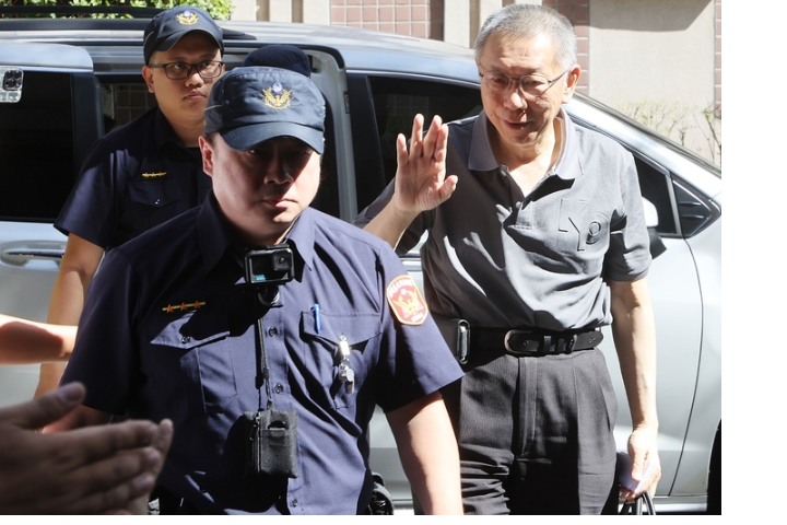 李文宗庭訊 柯文哲開嗆檢方：拿我手機辦案 換賴清德的行不行？