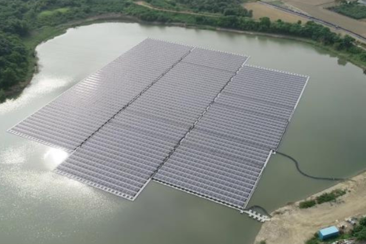 光電板回收亂象浮現！彭啓明致歉　承認政策急衝種下後患