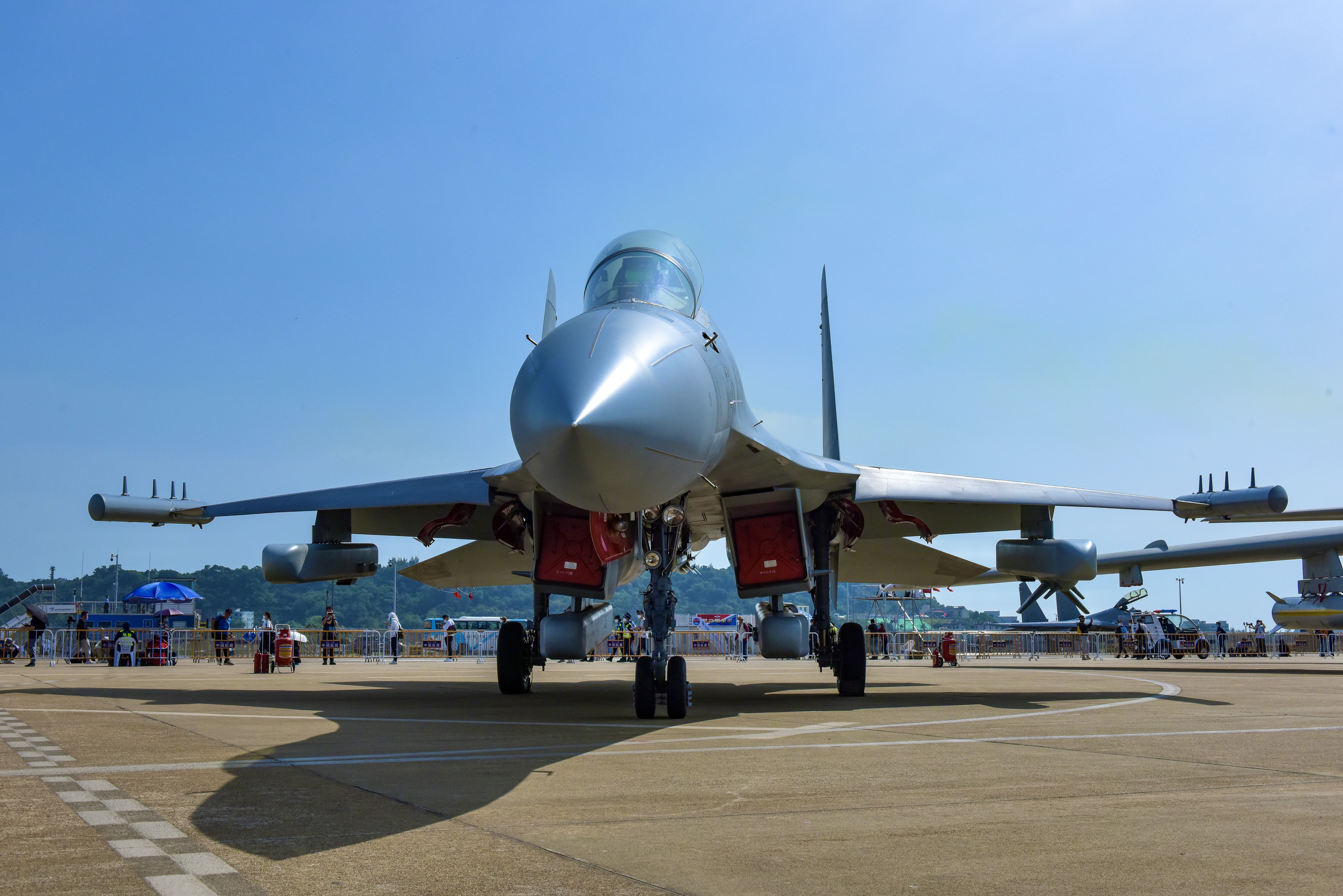 殲-16戰鬥機，已經成為解放軍空軍主力戰機。圖／珠海航展提供