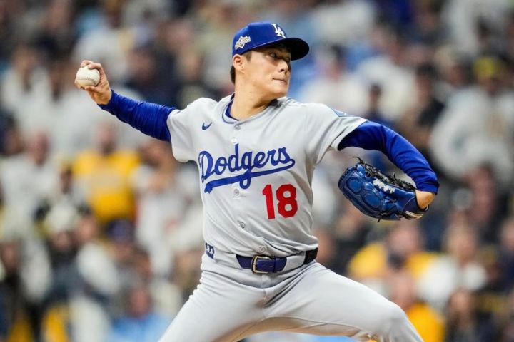 MLB國聯冠軍賽第2戰　道奇5比1勝釀酒人　山本由伸完投勝