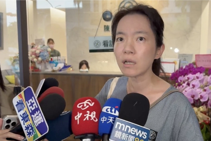已婚還要求送名牌包、手機　陳幸妤：趙建銘手機桌布仍放許芊芊