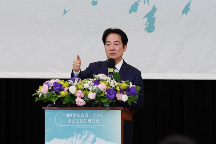 被逼退還是布局？王義川突挺黃世杰　桃園綠營暗戰升溫