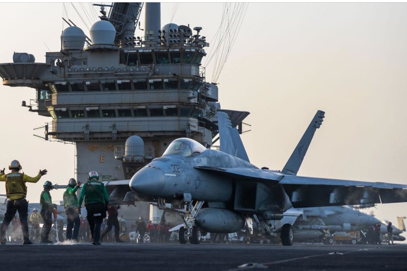 美國海軍杜魯門號航空母艦搭載的F/A-18戰機。資料照片，非當事戰機，取自US Navy官方《推特》