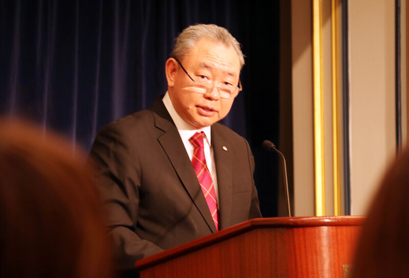 駐美代表俞大㵢遭爆亂花公帑，圖為駐美代表處23日舉辦歡迎投資美國台灣代表團酒會，俞大㵢致詞。圖/中央社