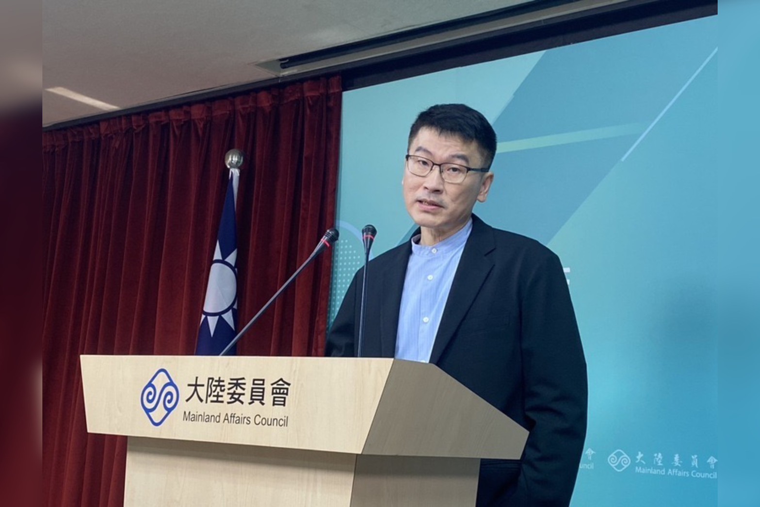 圖為陸委會發言人梁文傑於本月3日舉行例行記者會。圖/中央社