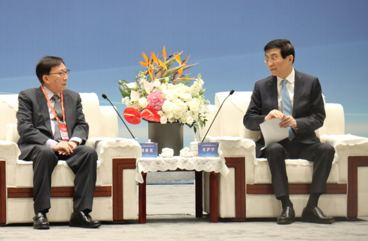 「十五五」奉行兩岸一家親　王滬寧：九二共識為台商建立穩定環境