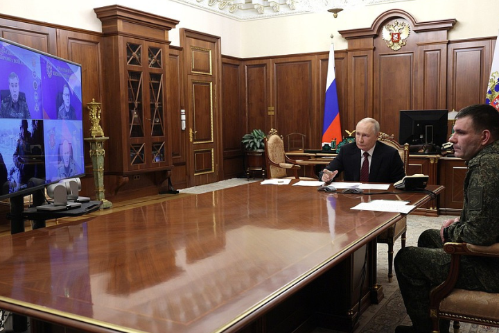 俄軍指揮官向普丁報告已攻下謝韋爾斯克　烏軍否認