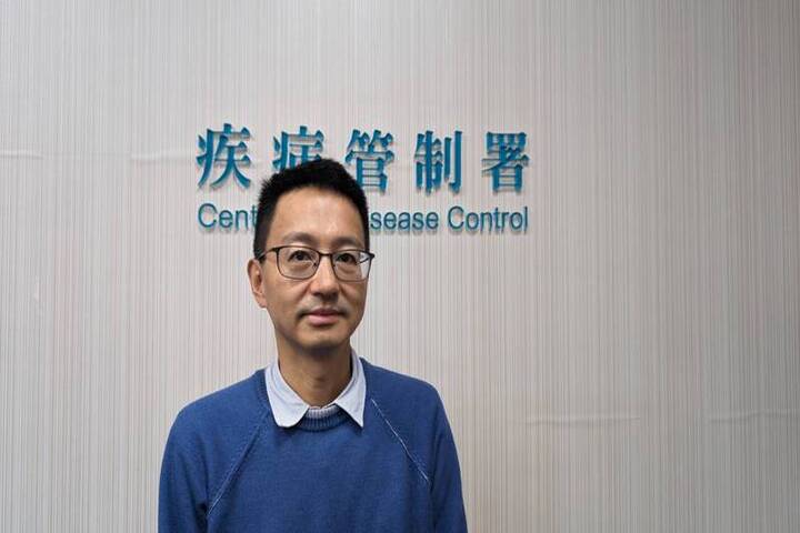 疾管署發言人羅一鈞（圖）19日公布今年首例本土麻疹病例，30多歲北部男性15日出紅疹，隔日就醫確診，感染源仍在調查中。圖/取自中央社