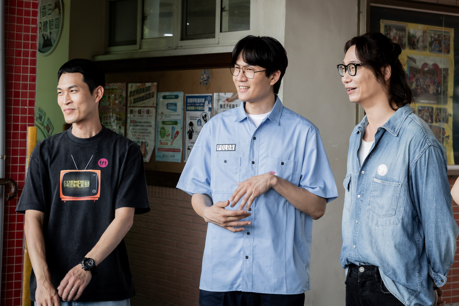 宇宙人現身彰化縣香田國小，當起一日音樂老師。圖/相信音樂提供