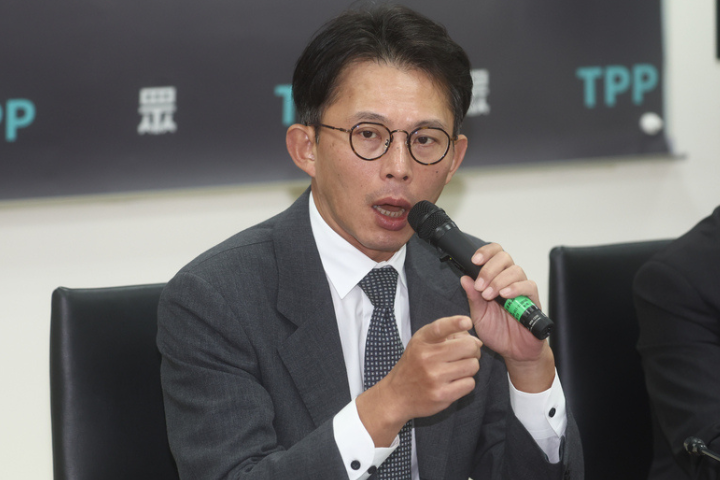 【有片】前科犯掌監院秘書長由誰任命？官員答詢互打臉　黃國昌：人民對肥貓院沒期待