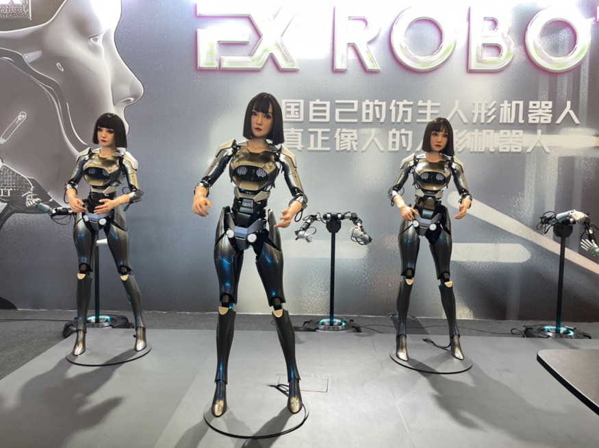8月21日至25日,2024世界機器人大會在北京舉辦。圖為本屆大會上,大陸一廠商展示仿生人形機器人。圖/中新社提供