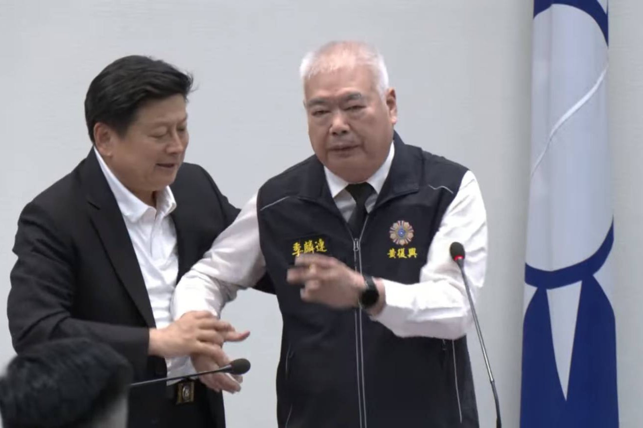 軍購版本混戰　國民黨中常會季麟連喊大義滅親「開除韓國瑜、徐巧芯」　鄭麗文傻眼