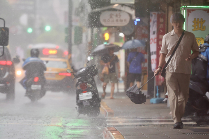 薇帕颱風遠離警報解除　南台灣及花東仍需防豪雨