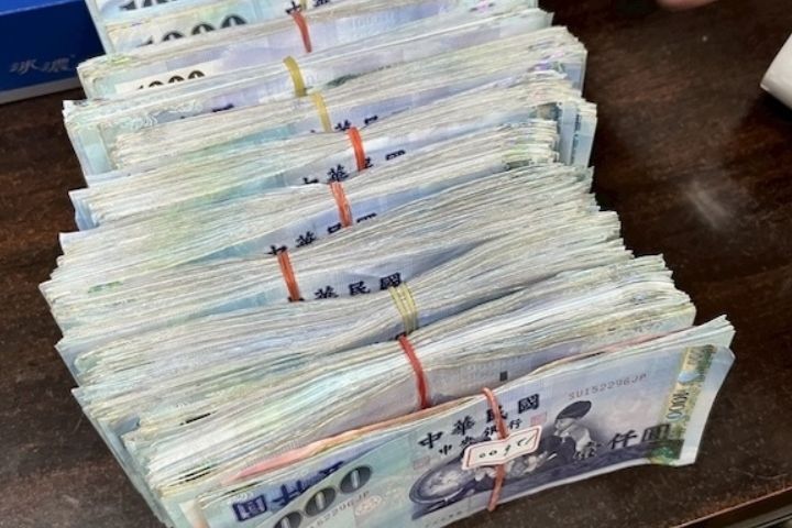 「雨刷」再陷225億洗錢風暴！蔡政宜3000萬交保、配電子腳環出庭