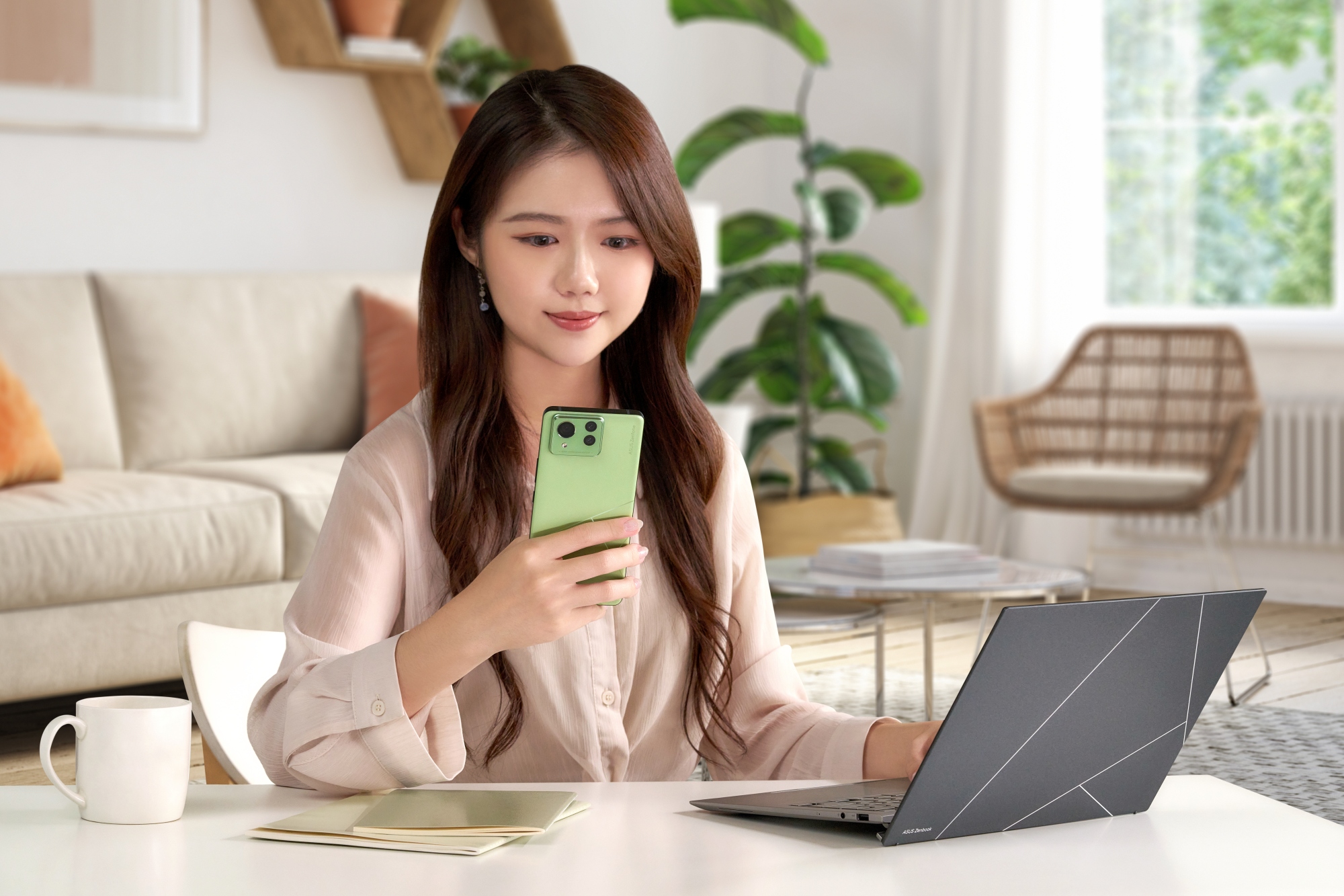 Zenfone 11 Ultra全面啟動AI功能，手機也可以是聰明助手，體驗便利生活。圖/華碩提供